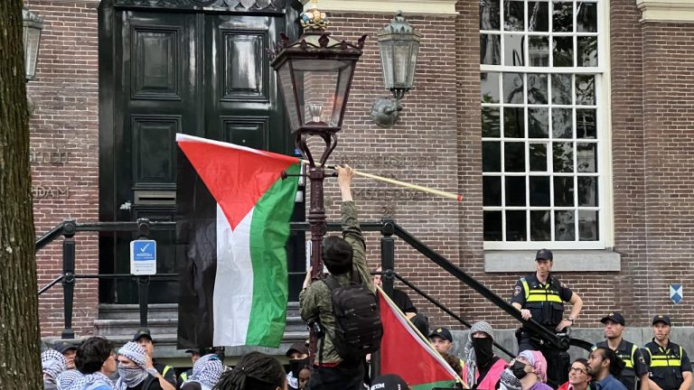 Hollanda'daki üniversitelerde Filistinlilerin protestoları yeniden başladı